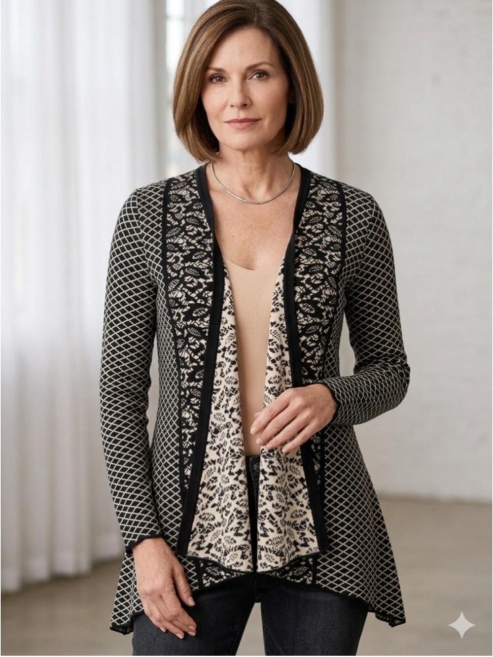Women's Belldini Cardigan Sweater Size M Black Beige Geometric Pattern 2045